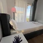 Leo Sweet Home - Shengjin